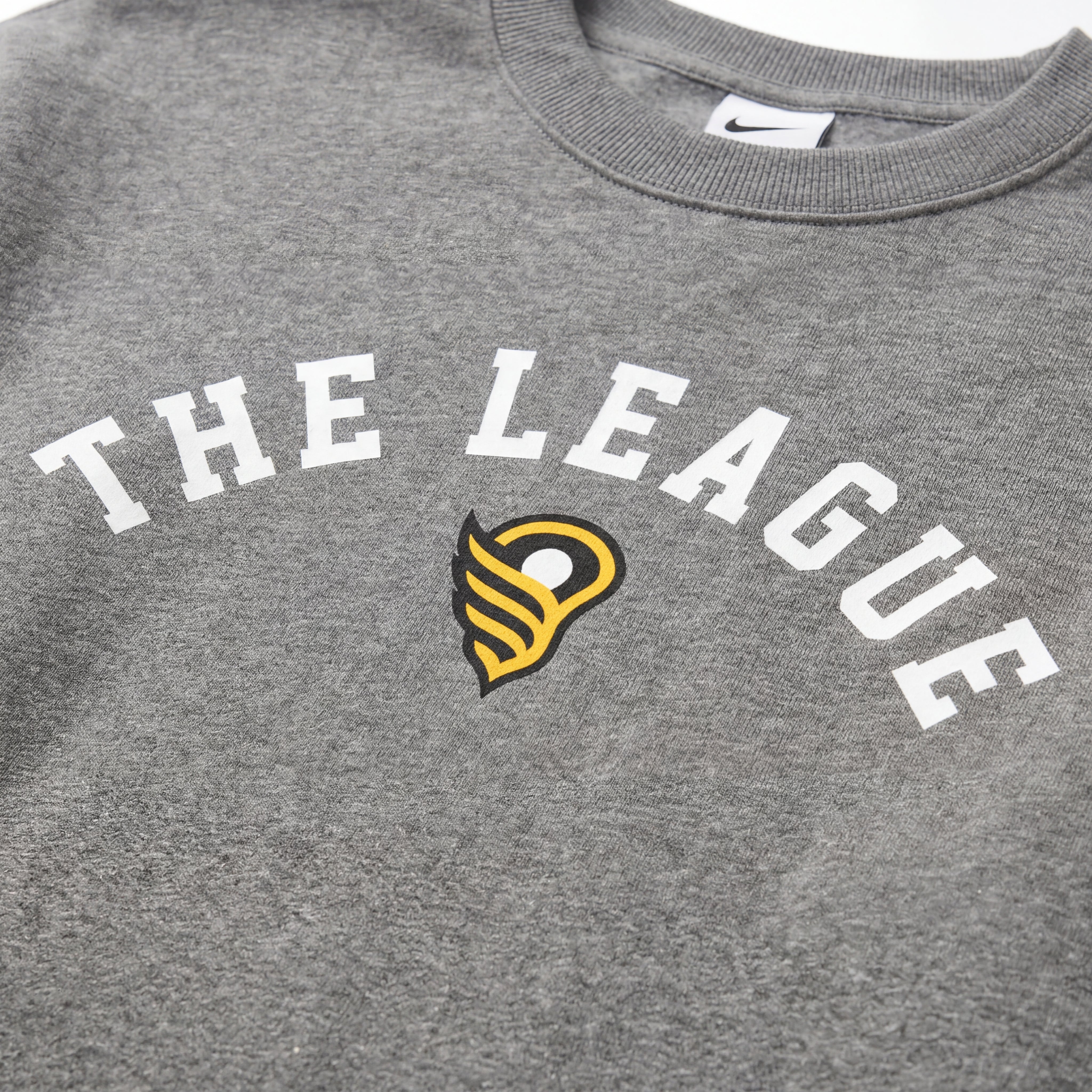 ★ hummel DOLPHINS スウェットクルーネックB.LEAGUE hummel製DOLPHINSスウェットクルーネック｜名古屋ダイヤモンド